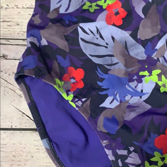 Athleta Twilight Tropic V-Neck One Piece - Picture 5 of 7